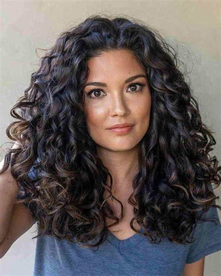 30 Best Curly Hairstyles For Women The WoW Style