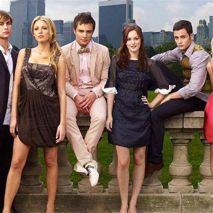 90s Gossip Girl!