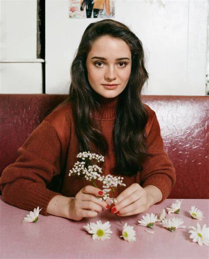 Aisling Franciosi as Evelyn Shane in Brothers Hawthorne, The
