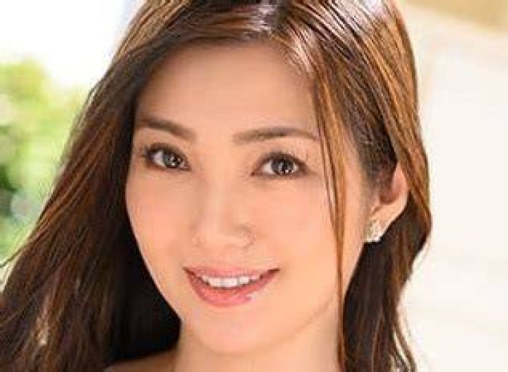 Amazon.co.jp 市川京子40歳 AVDebut!! マドンナ [DVD] 市川京子, 豆沢豆太郎 DVD