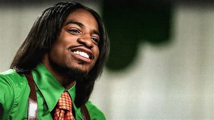 Andr&eacute; 3000 as Right Arm in The Fifth Element (Remake)