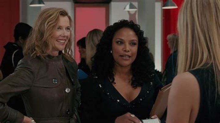 Annette Bening as M&rsquo;Lynn Eatenton in Steel Magnolias (2019)