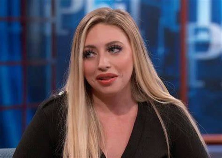 Ava Louise Bio, Wiki, Net Worth, Dating, Boyfriend, Height, Facts