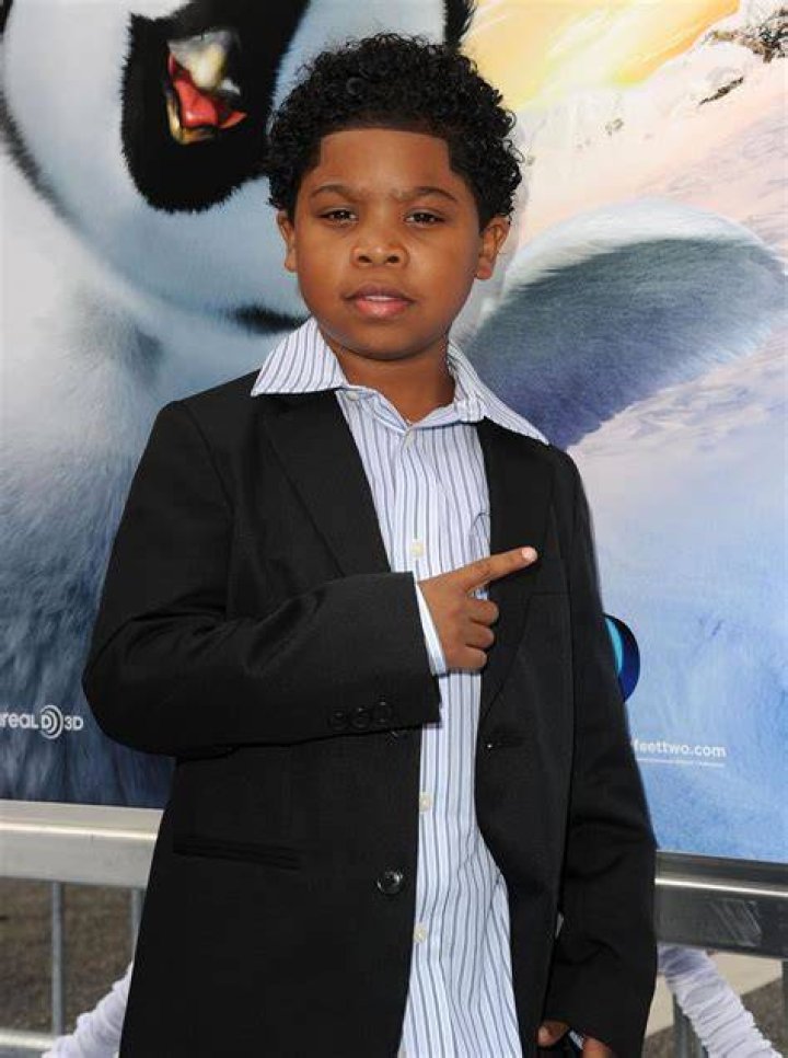 Benjamin Flores Jr. as Jasper Trollhound in Trollz