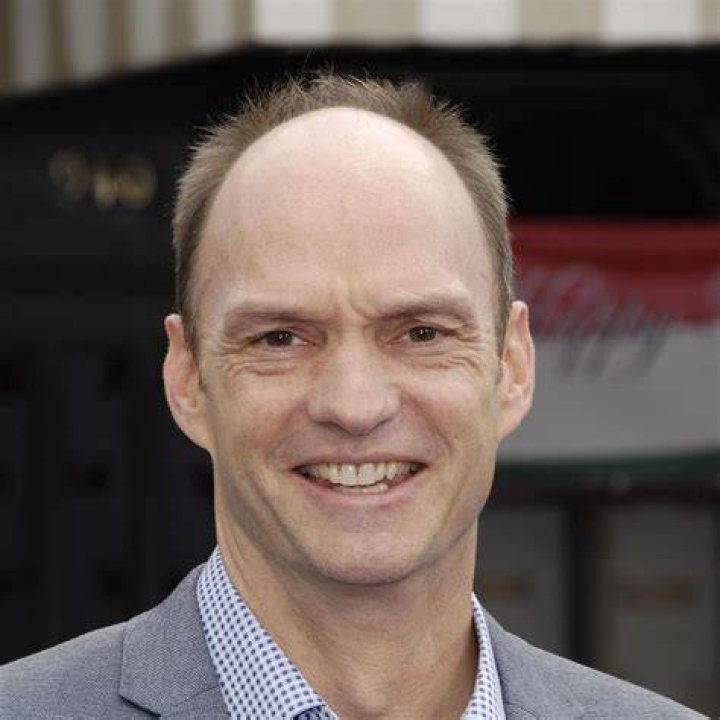 Brian Stepanek as Dad in Sonic Boom Meets The Loud House