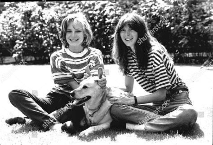 Bridget Fonda Biography Facts, Childhood, Family Life & Achievements