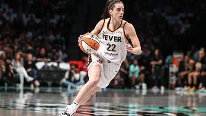 Caitlin Clark's BF Connor McCaffery calls 'cap' on Sheryl Swoopes