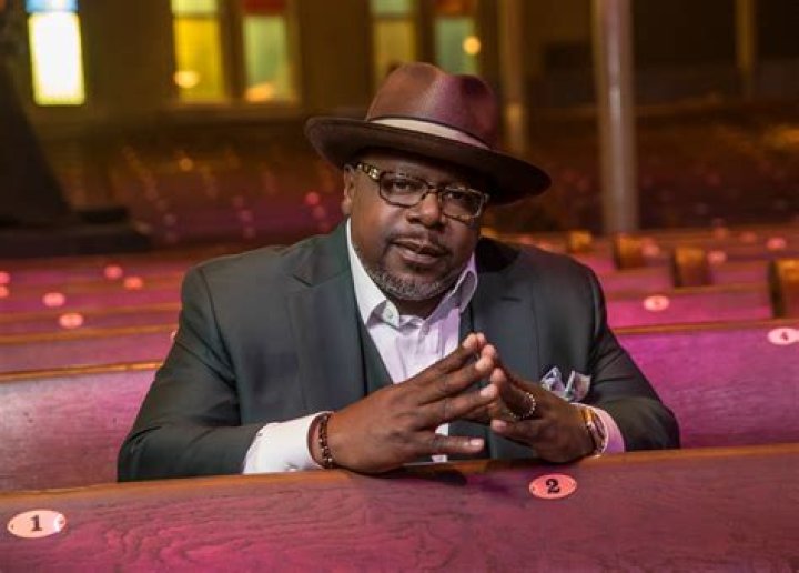 Cedric the Entertainer as Frank Catton in Oceans 11 (Reboot)