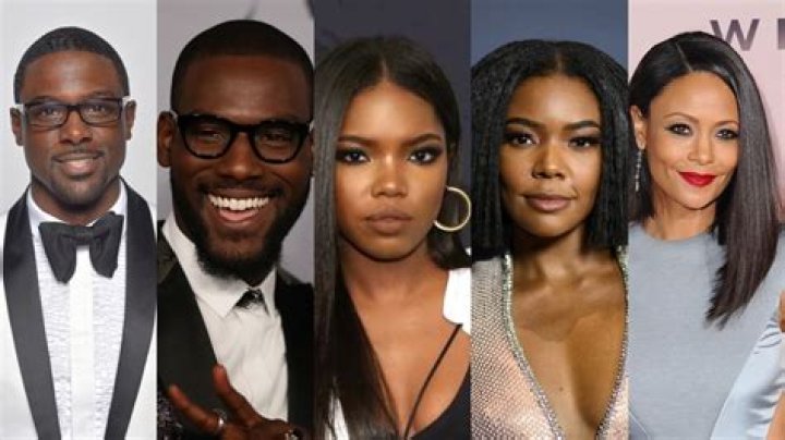 Celebs who could play siblings in a movie