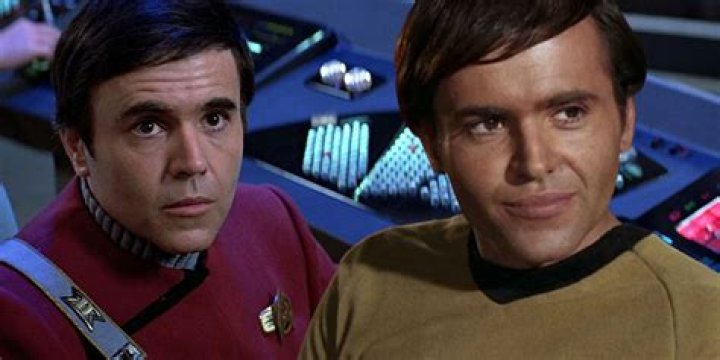 Charlie Rowe as Pavel Chekov in Star Trek [2019]