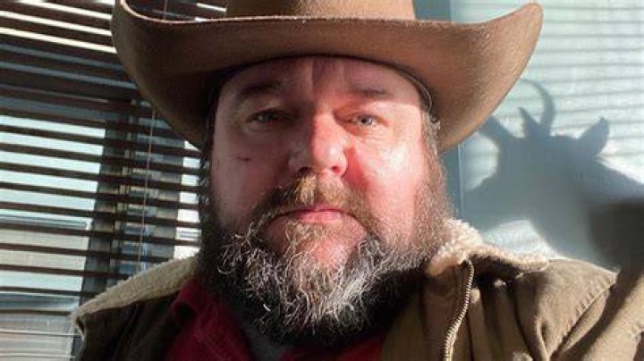 Chris Gauthier as Rory in Cleaning Up (American version)