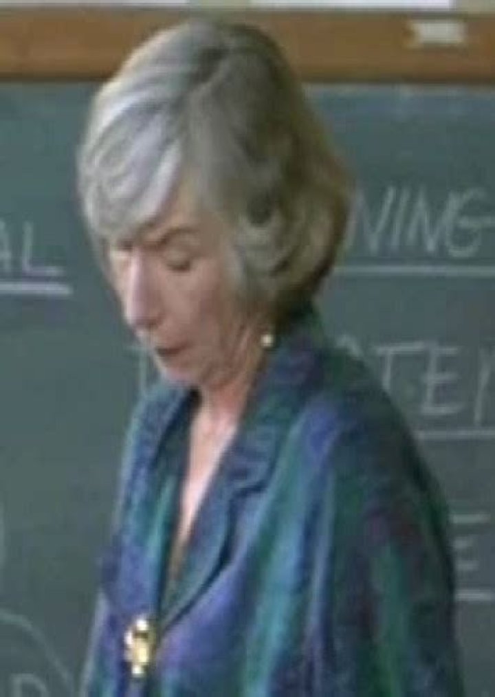 Christina Pickles as Mrs. Tate in Scream (2020)