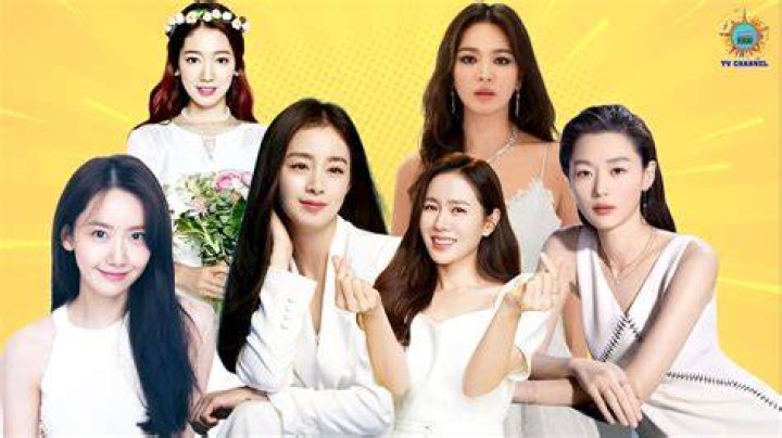 Cute Celebs: The Most Adorable Stars Captivating Hearts Worldwide