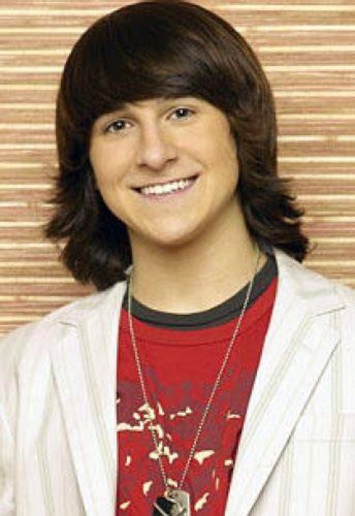 Drake Bell as Oliver Oken in Hannah Montana (2001-2006)