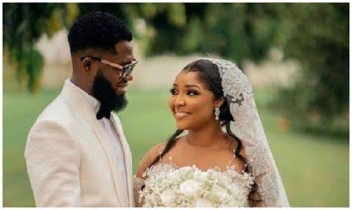 Ekene Umenwa&rsquo;s husband reacts to video of wife kneeling before Bliss at