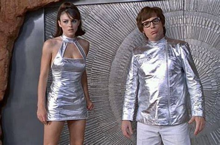 Elizabeth Hurley's Iconic Austin Powers Outfit: A Fashion Legacy