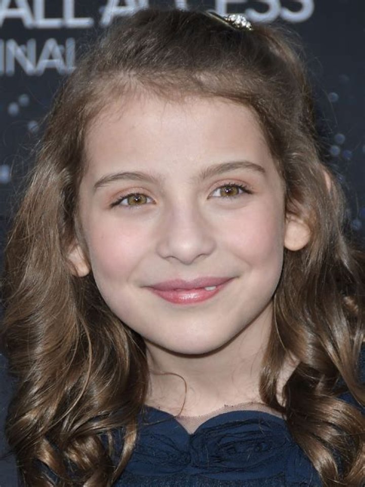 Erica Tremblay as Eliza Hamilton Holly in Hamilton The Movie