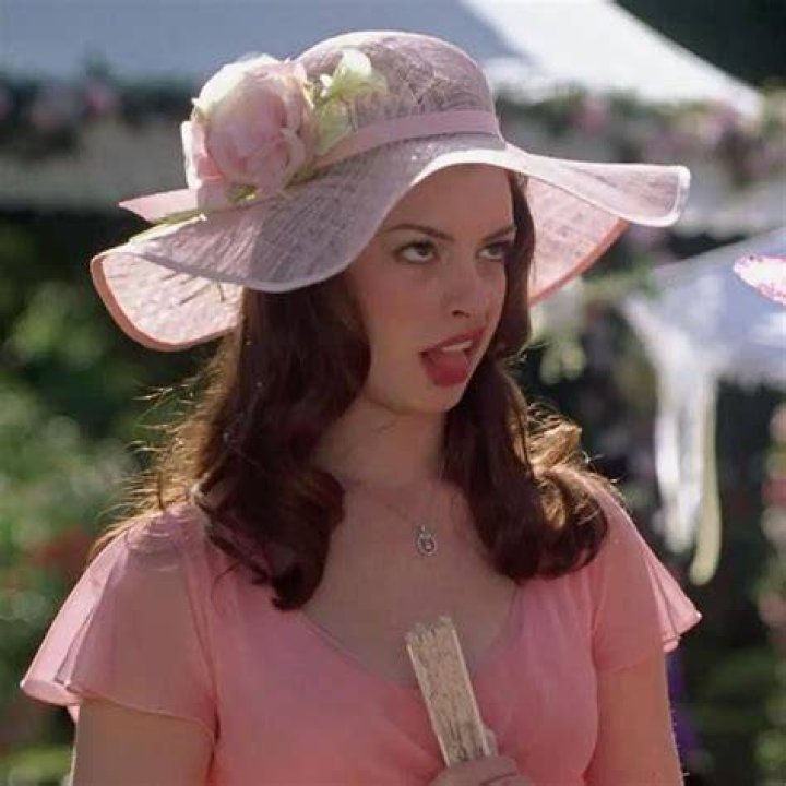 Fan Casting Danielle Campbell as Amelia Mignonette Thermopolis Renaldi in The princess Diaries Tv Show Reboot on myCast