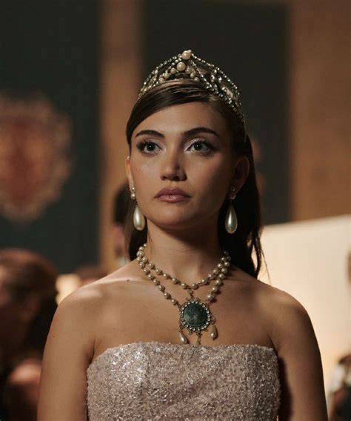 Fan Casting Josephine Langford as Vasilisa ‘Lissa’ Dragomir in Vampire Academy & Bloodlines Epic Dream Cast on myCast