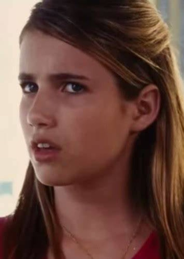 Fan Casting Mae Whitman as Claire Brown-Masters in Aquamarine Sequel (Hopefully) on myCast