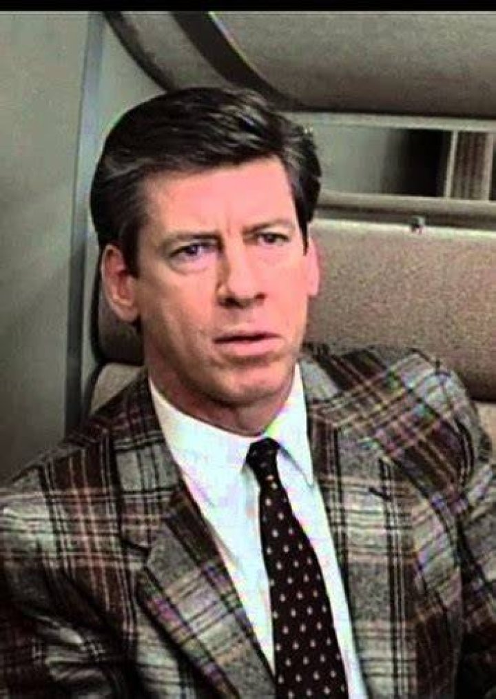 Fan Casting Rob Riggle as Clarence Beeks in Trading Places (2013) on myCast