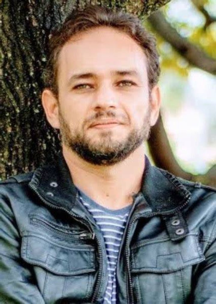 Find an Actor to Play Bisexual (F) in People With Some Degree of Fame in Brazil on myCast