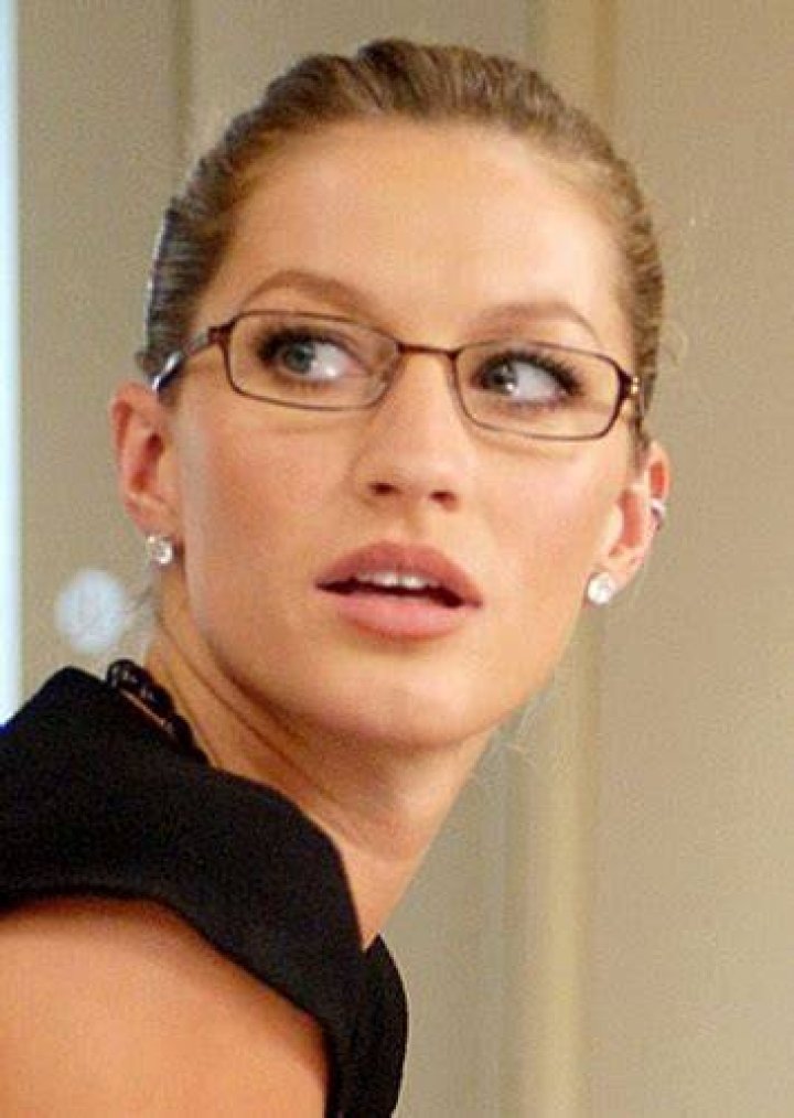 Find an Actor to Play Serena in The Devil Wears Prada (1956) on myCast