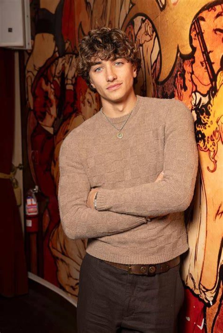 Gavin Casalegno as Cassius in Red Rising