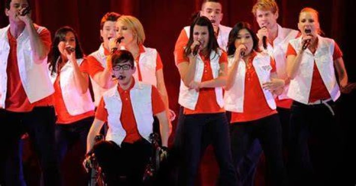 Glee (UK Cast)