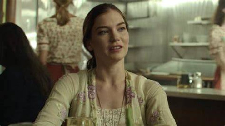 Hannah Gross as Debbie Mitford in Mindhunter