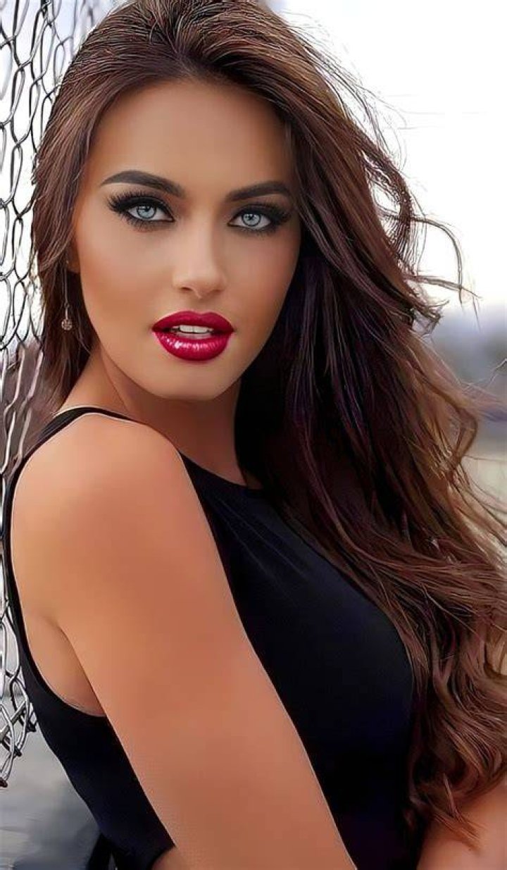 hot girls wallpaper16 hot women Wallpaper (39991570) Fanpop