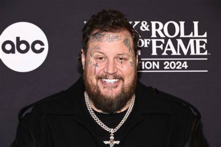 Jelly Roll's Net Worth 2024 Age, Height, Wife, Salary