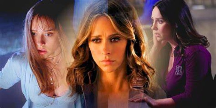Jennifer Love Hewitt as Sam in Lucas Hood Welcome Back to Banshee