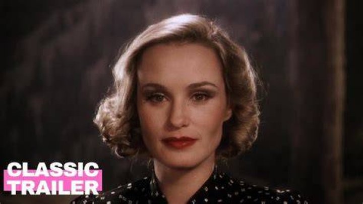 Jessica Lange as Alpha in The Walking Dead 1990's 