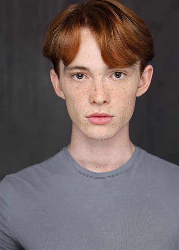 Jonathan Tysor as Joey Caruso in Everybody Hates Chris