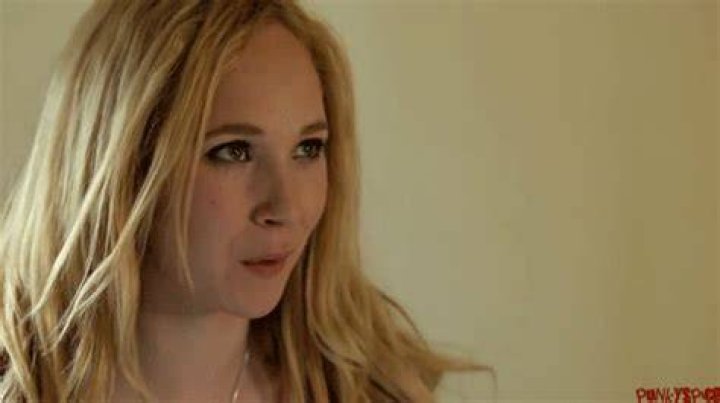 Juno Temple as Tinker Bell in Once Upon a Time 