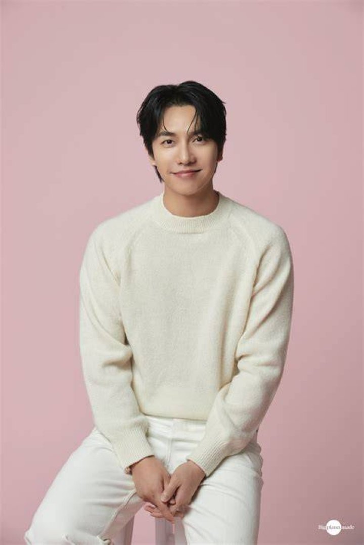 Lee Seung-gi Fan Casting