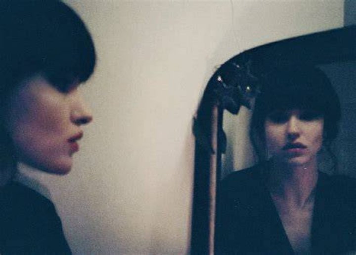 Lindsay Usich: The Enigmatic Artist Behind Iconic Visuals