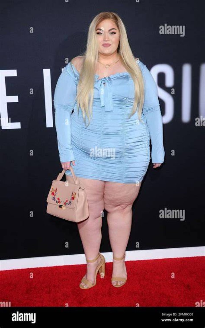 Loey Lane &ldquo;The Invisible Man&rdquo; Premiere in Hollywood &bull; CelebMafia