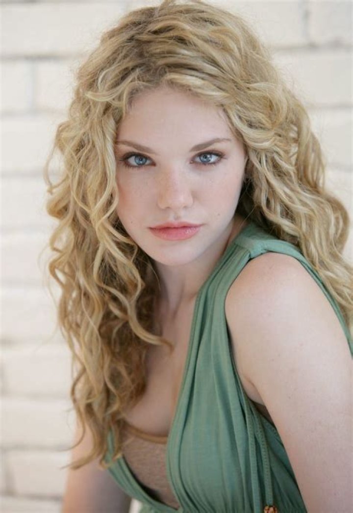 Mackenzie Mauzy as Cosette in Les Miserables