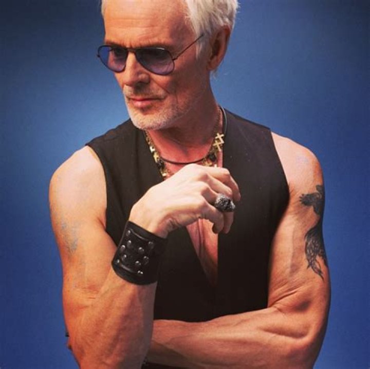 Michael Des Barres as Writer in MACGYVER RETURN