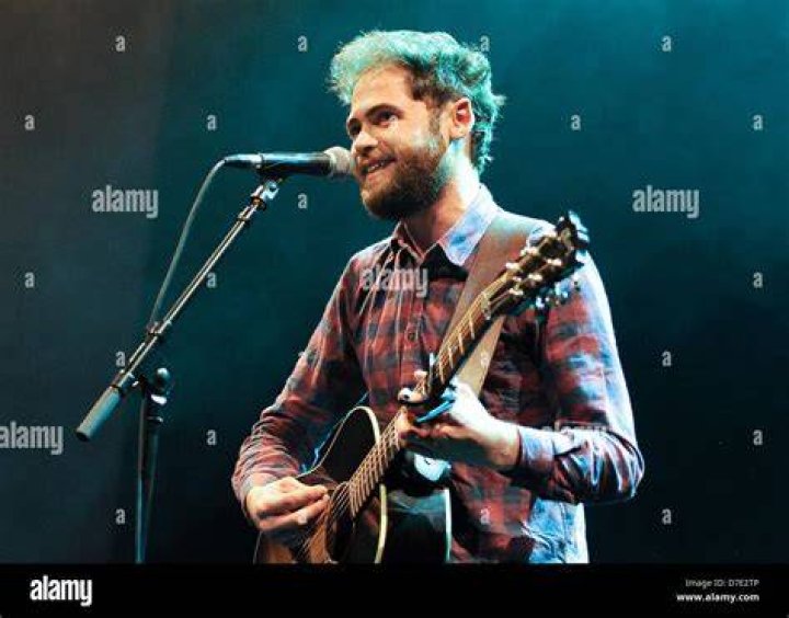 Mike Rosenberg (Passenger)