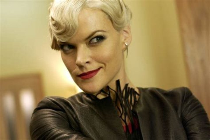 Missi Pyle as Penny in We Were Liars