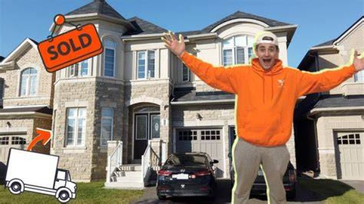 Moving Into STROMEDY'S 2 MILLION MANSION! YouTube