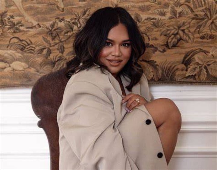 Nabela Noor: The Rising Star Of Social Media And Fashion