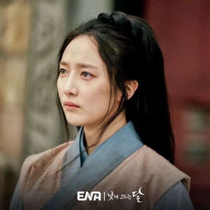 Pyo Ye-jin as Willa Ferreyra in Succession-Asian Version