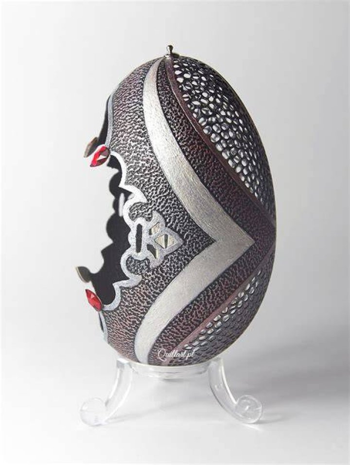 Quillart.pl Egg Art, Gothic Egg, antique caved goose eggshell, dark