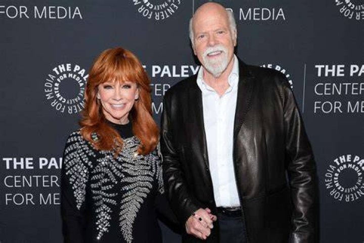 Reba McEntire Reveals Her True Feelings On Being Called An "Icon