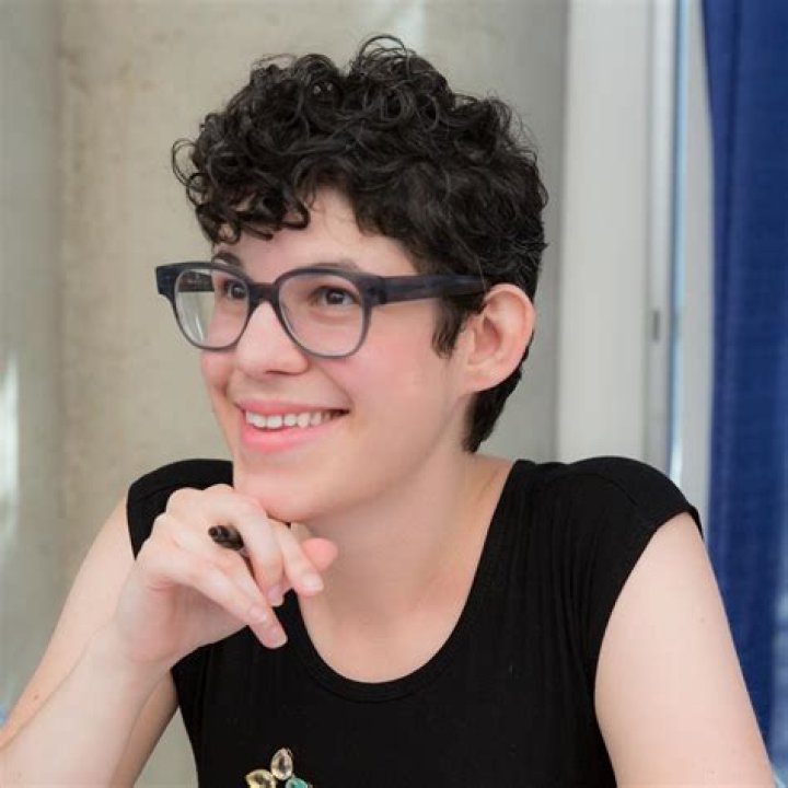 Rebecca Sugar as Eggette in Sanic the Hedgehog 