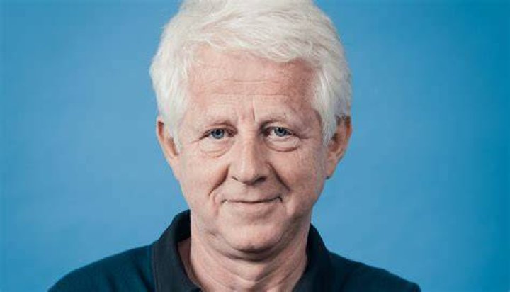Richard Curtis as Writer in The ATOM 3